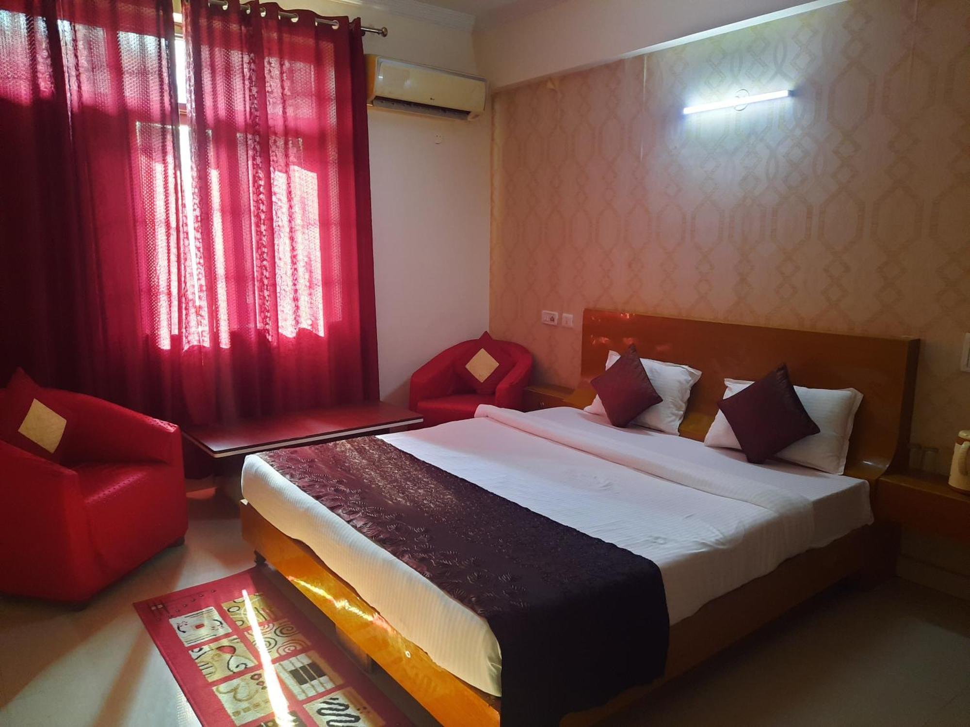 Hotel Krishna International Vrindāvan Exterior foto